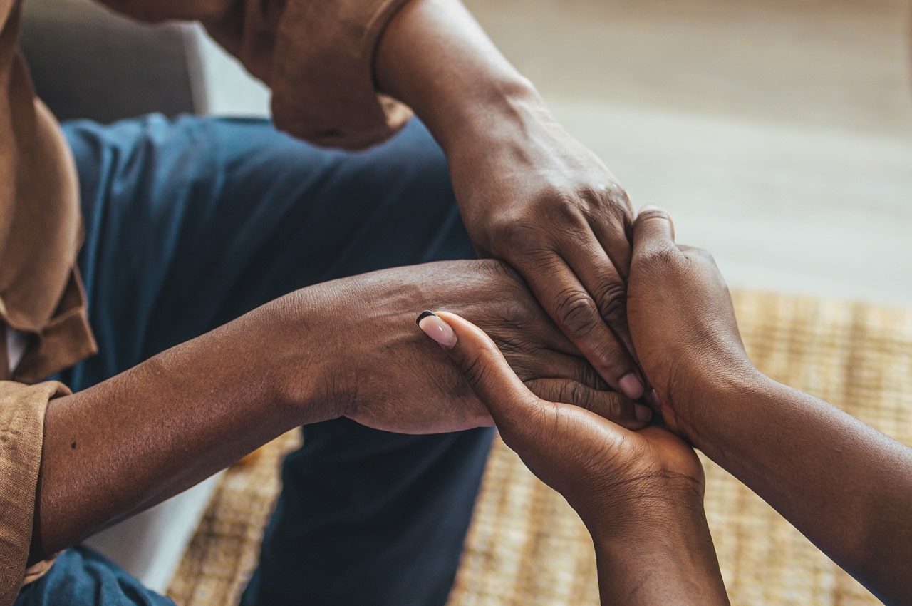 Huzurevinde Orta Evre Demans Bakımı